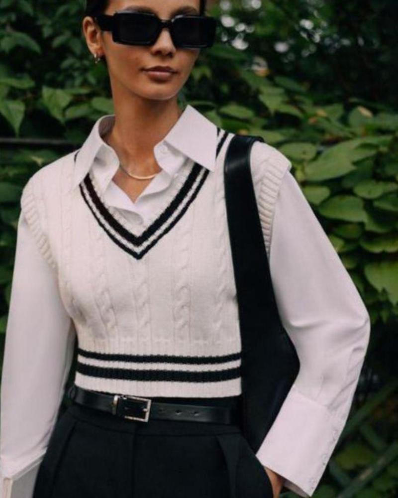 Lady's Rich Sweater Vest - Iron & Oak